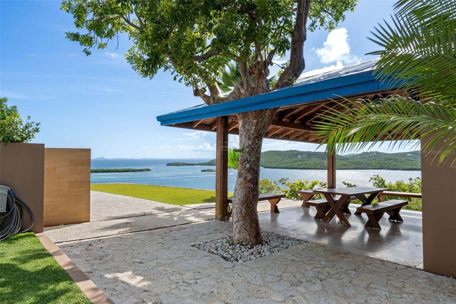 PR9113912 Property Photo