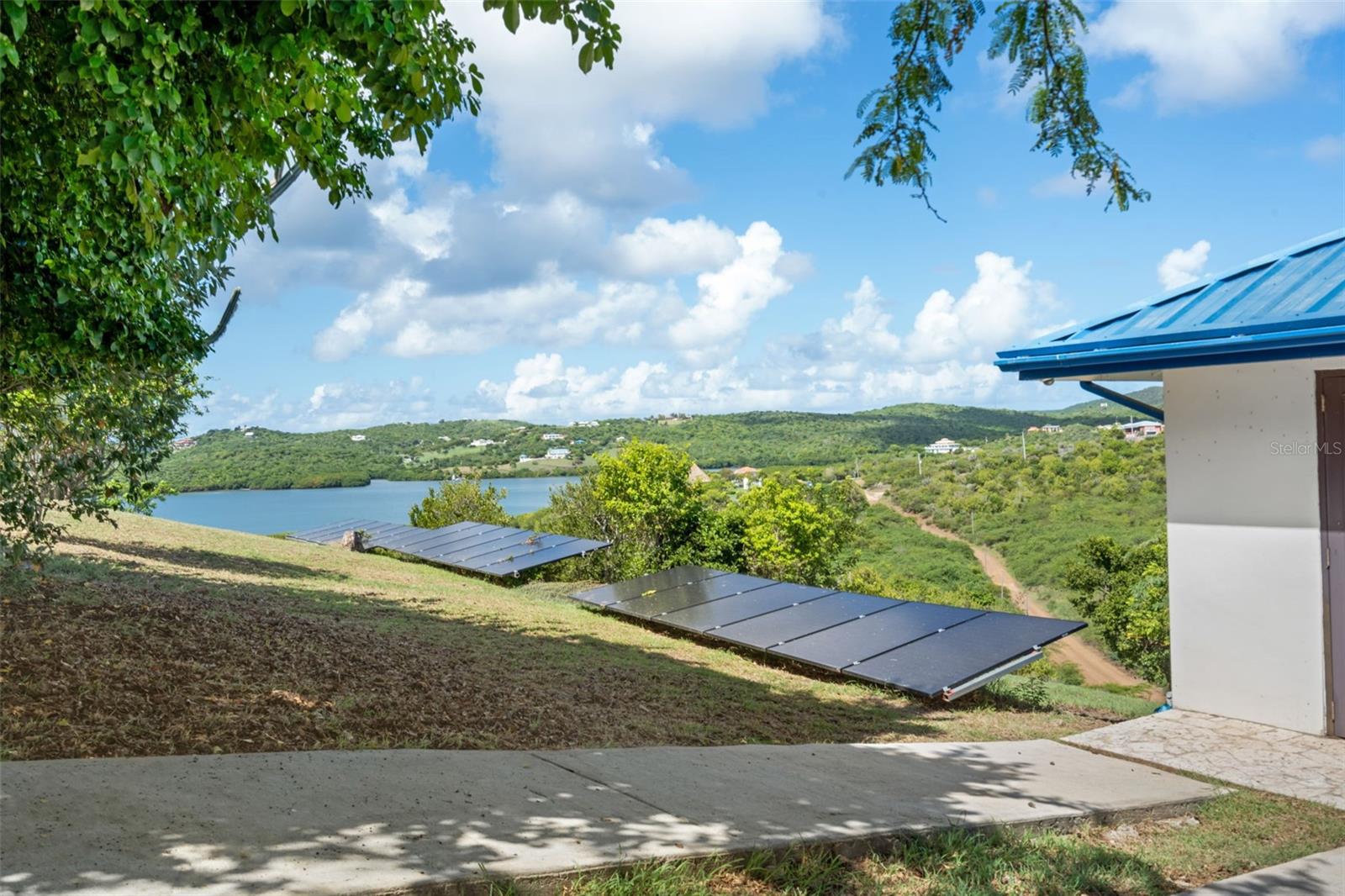 PR9113912 Property Photo