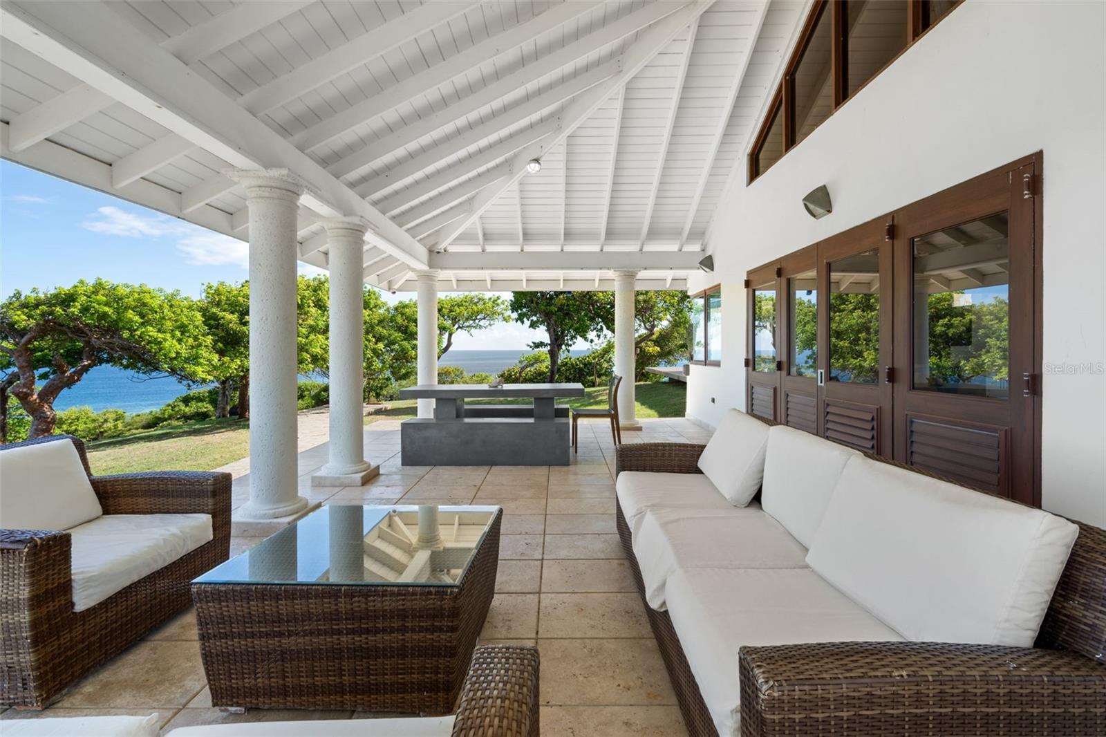 PR9113912 Property Photo