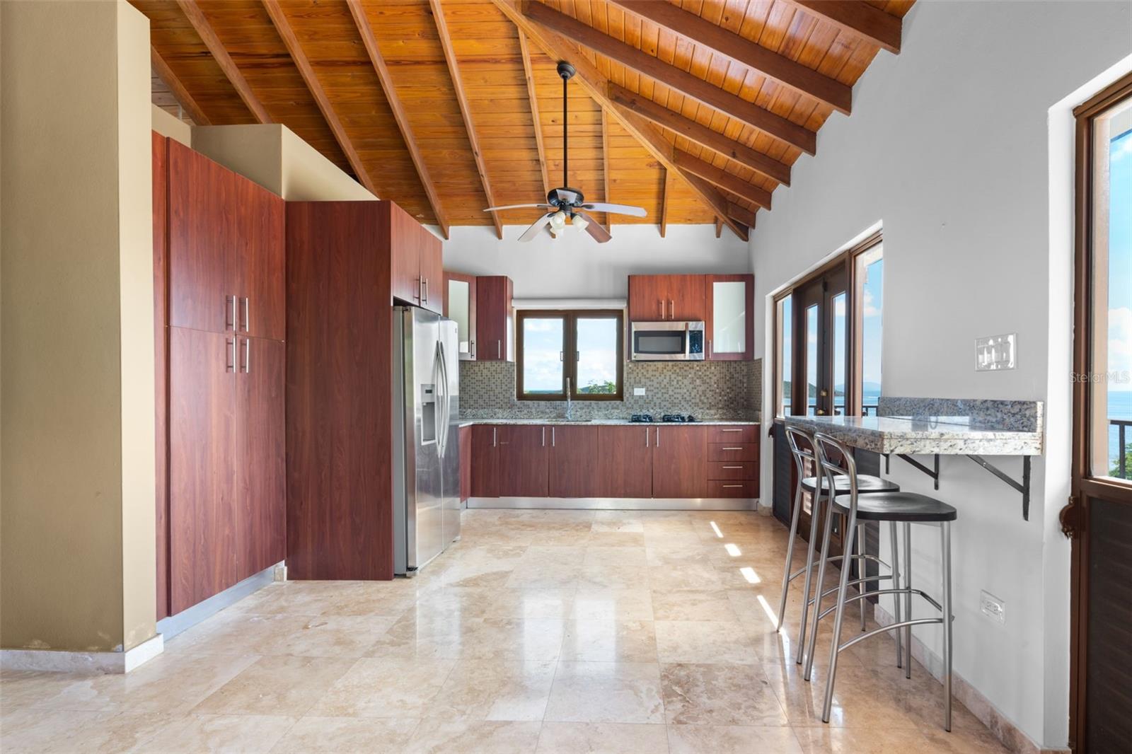 PR9113912 Property Photo