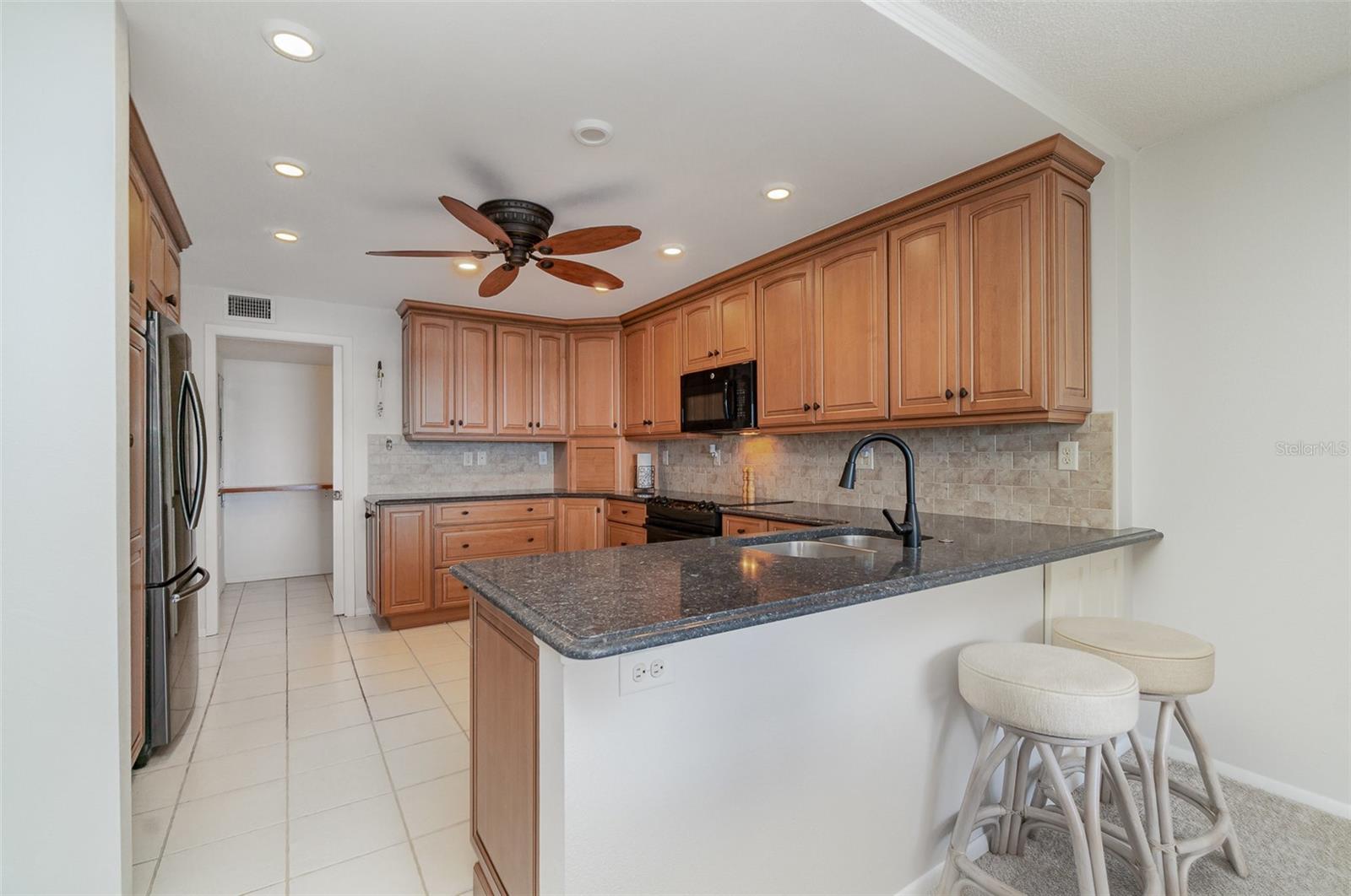 1 COLONY POINT DR #B20, PUNTA GORDA, FL, 33950