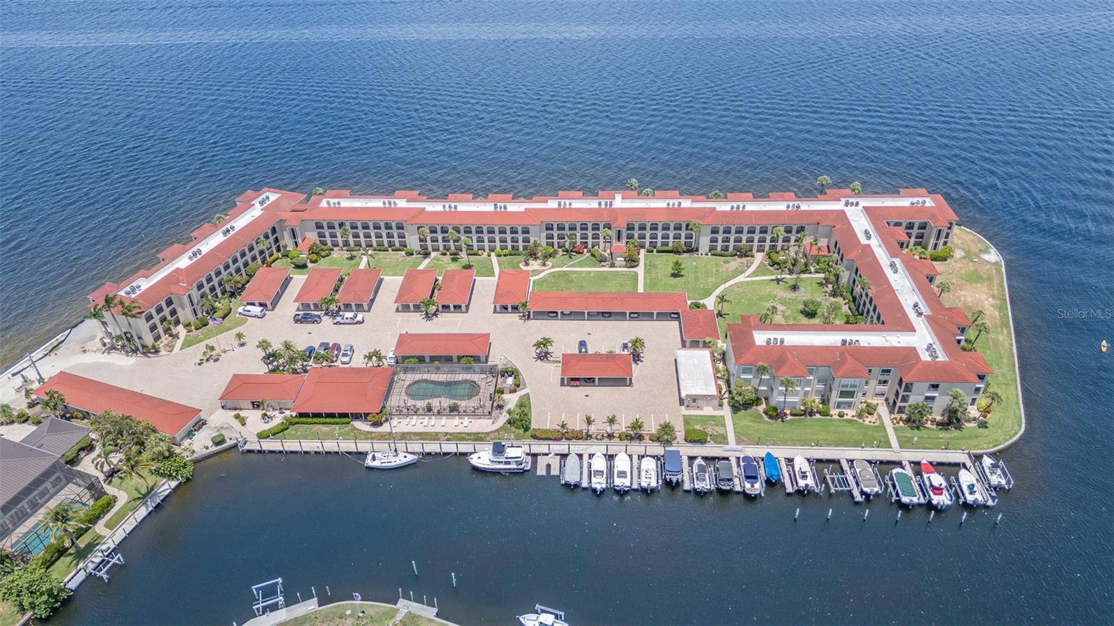 1 COLONY POINT DR #B20, PUNTA GORDA, FL, 33950