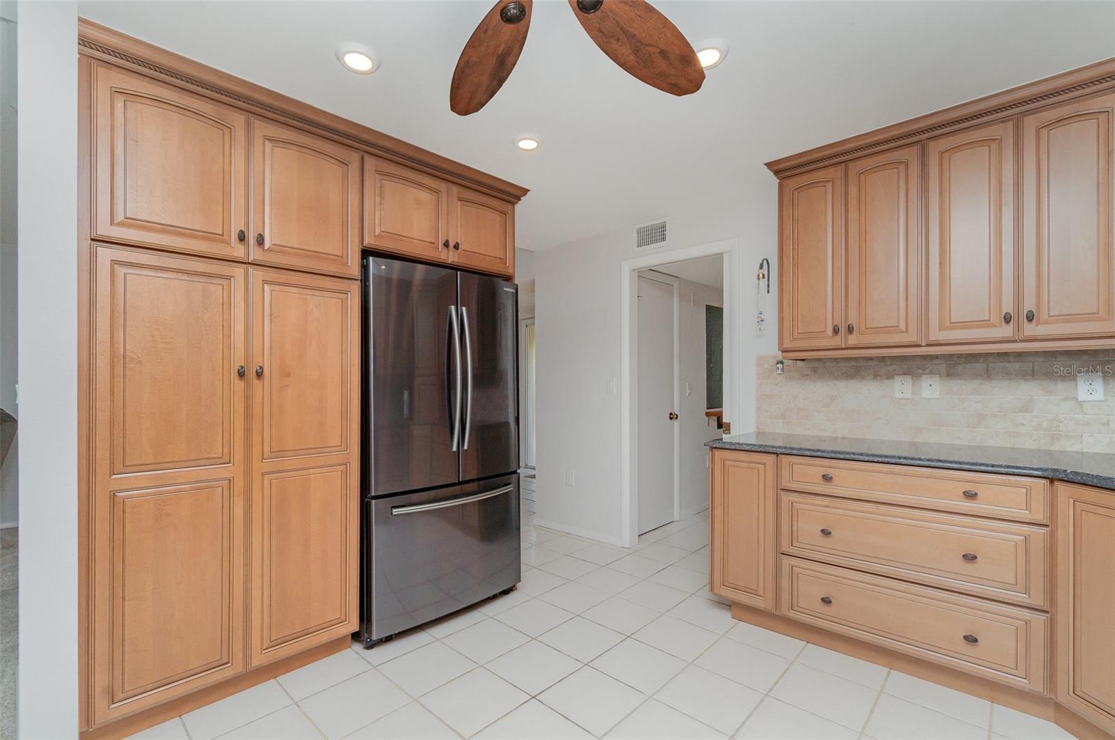 1 COLONY POINT DR #B20, PUNTA GORDA, FL, 33950