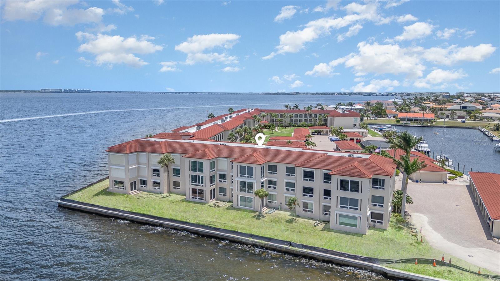 1 COLONY POINT DR #B20, PUNTA GORDA, FL, 33950