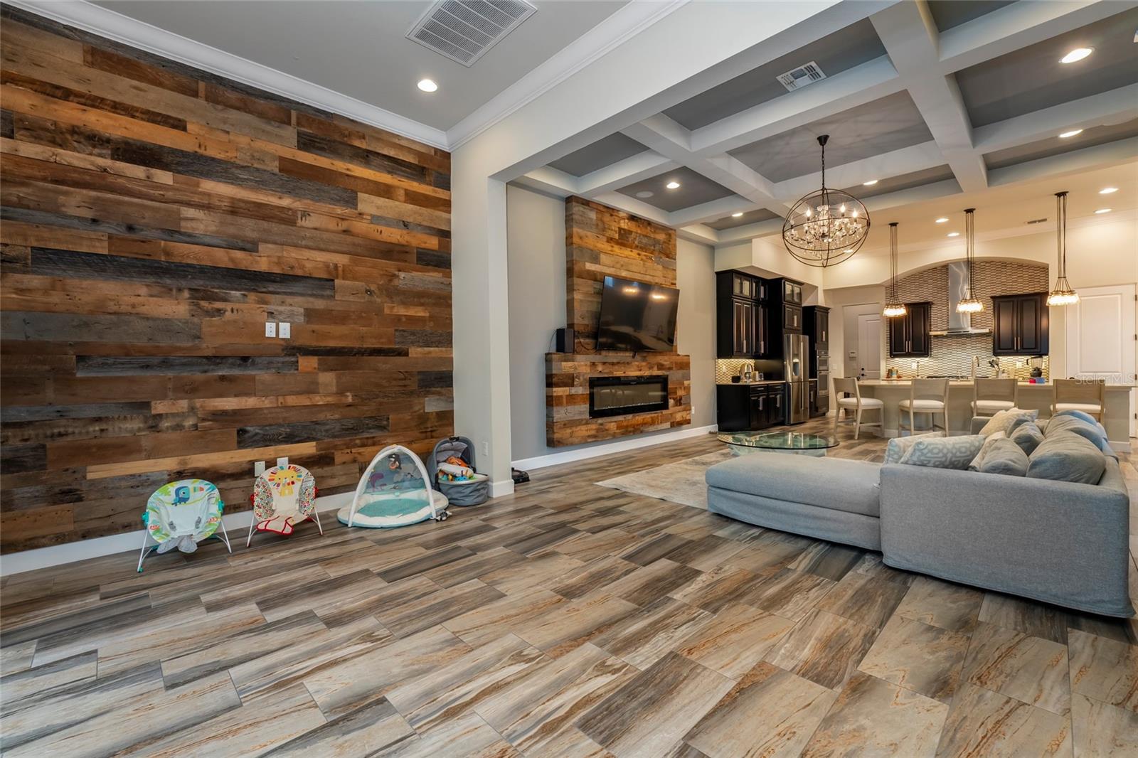 8376 VIA VITTORIA WAY, ORLANDO, FL, 32819