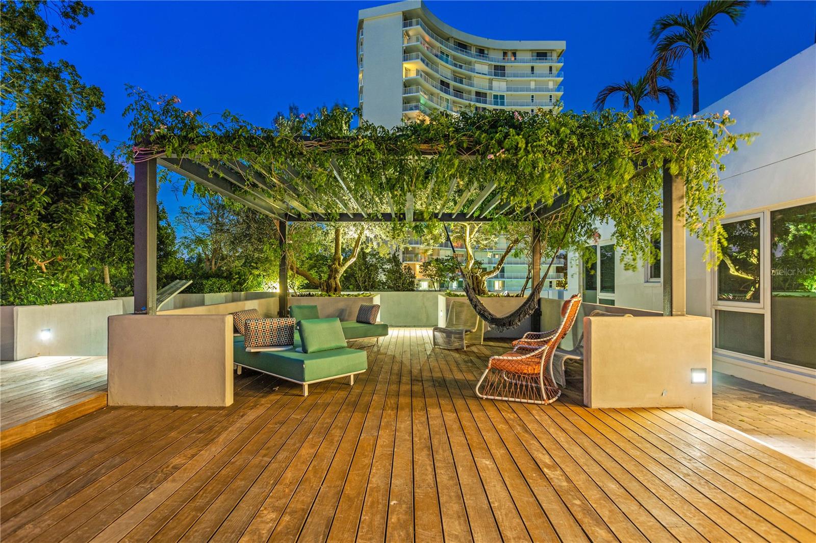 TB8390929 Property Photo