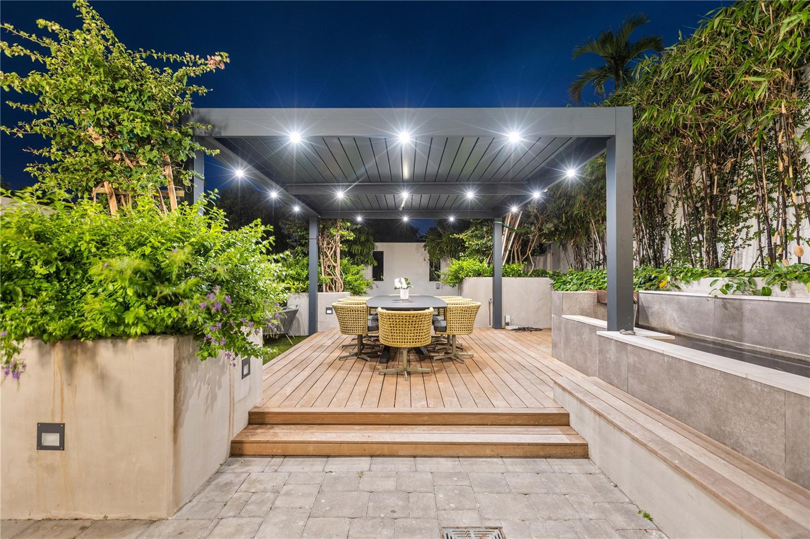 TB8390929 Property Photo