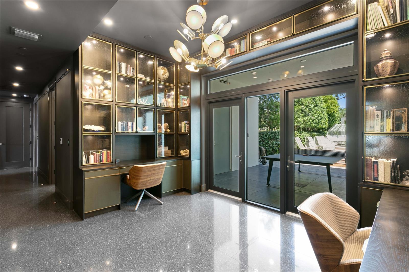 TB8390929 Property Photo