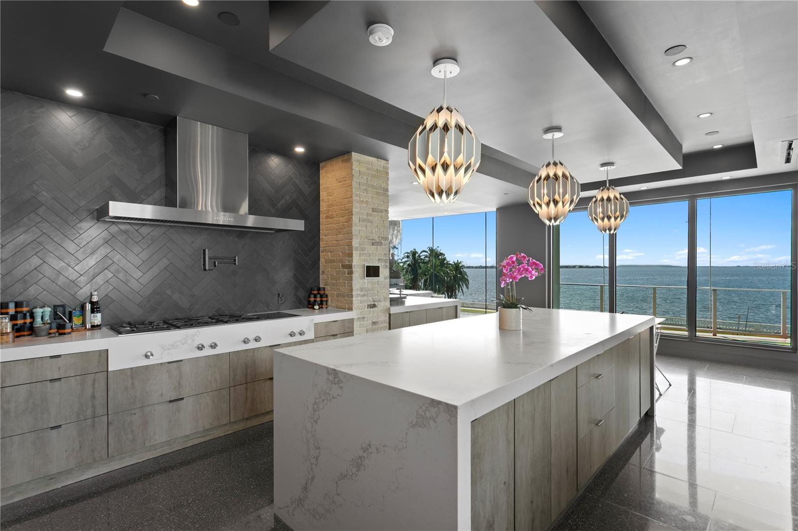 TB8390929 Property Photo