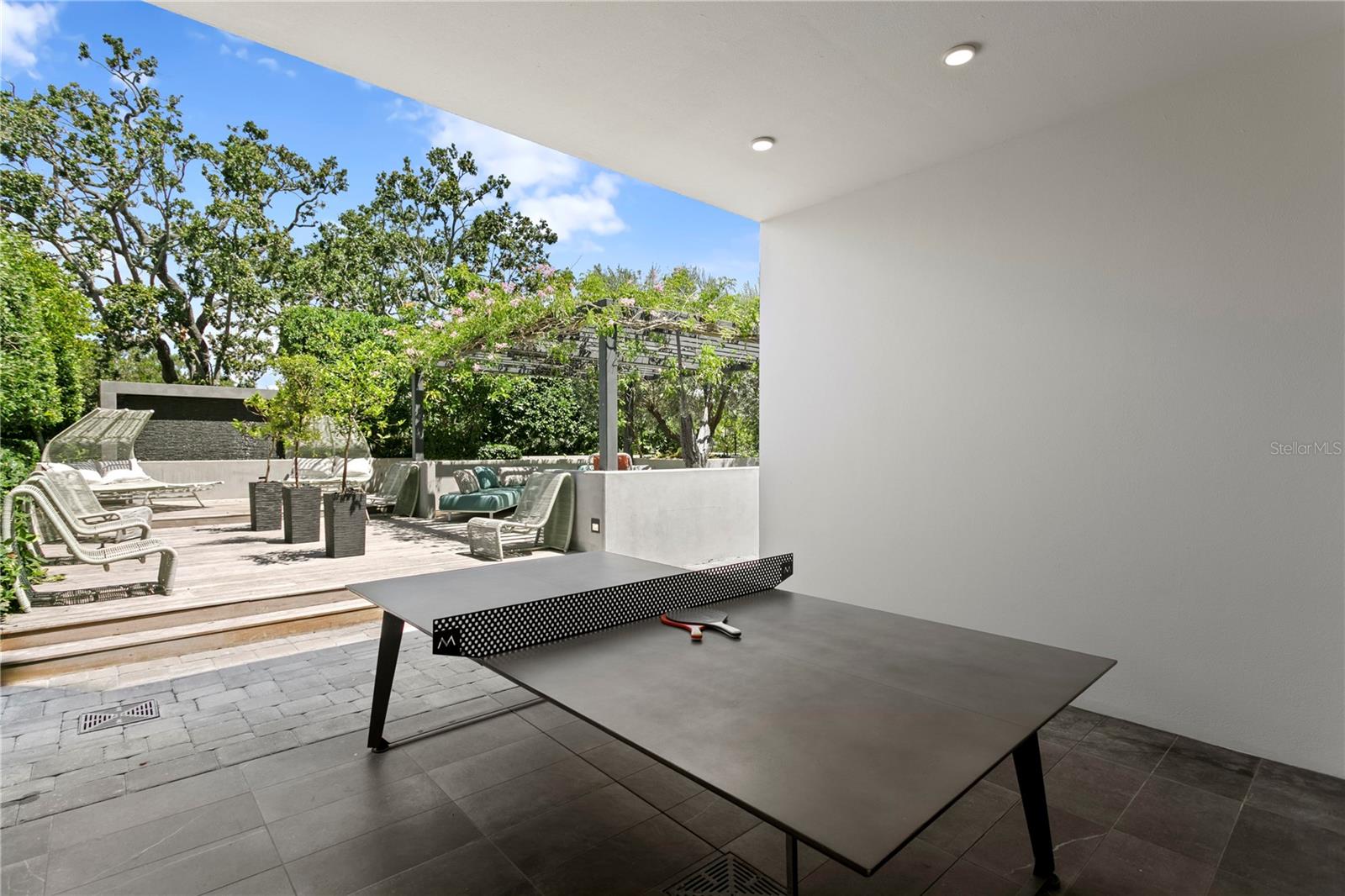 TB8390929 Property Photo