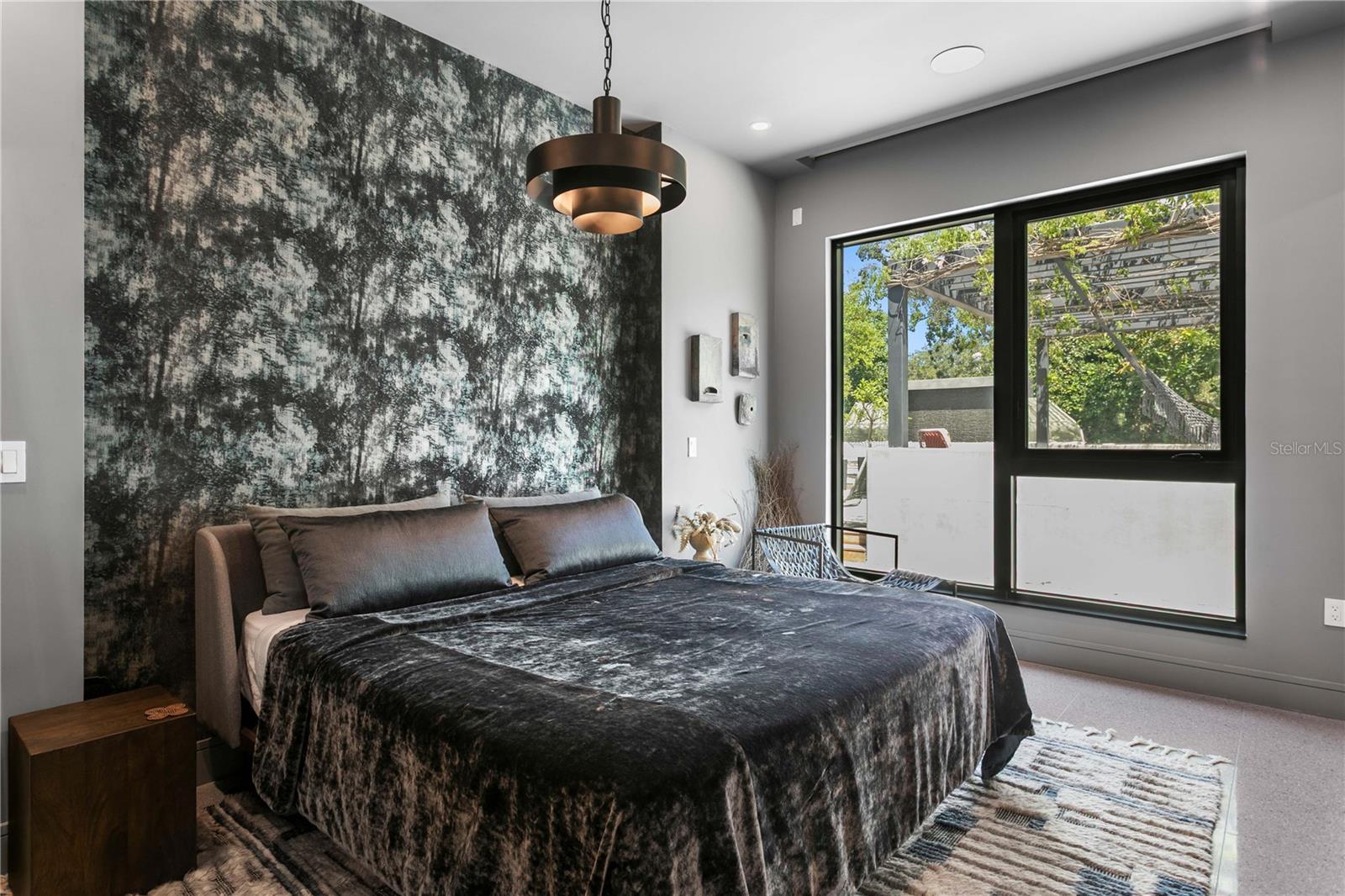 TB8390929 Property Photo