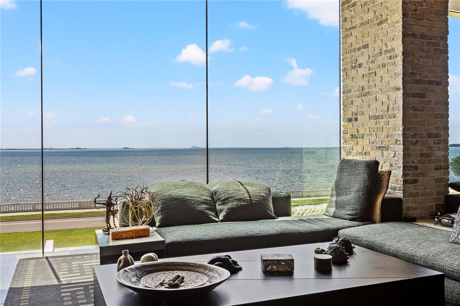 TB8390929 Property Photo