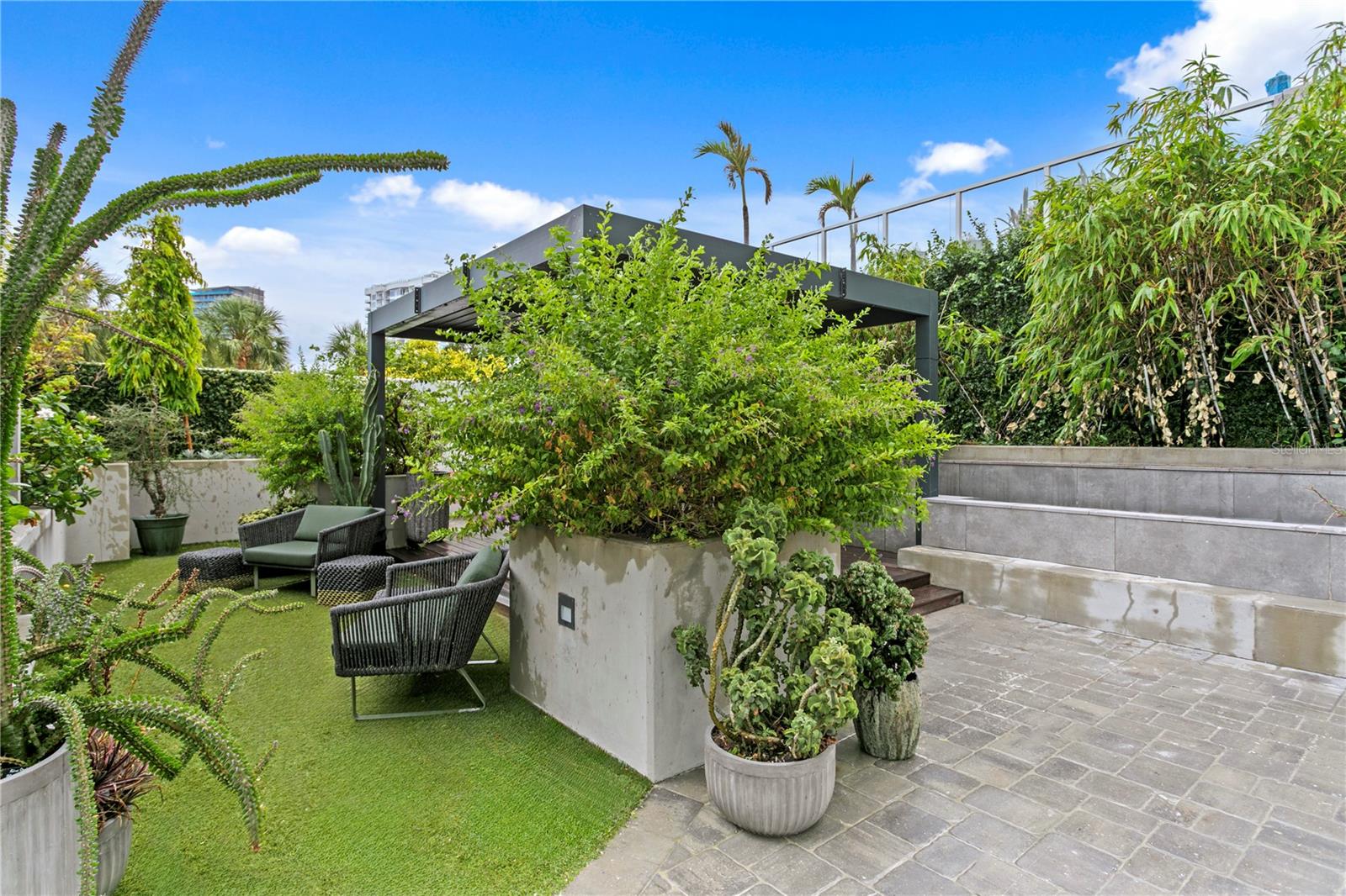 TB8390929 Property Photo