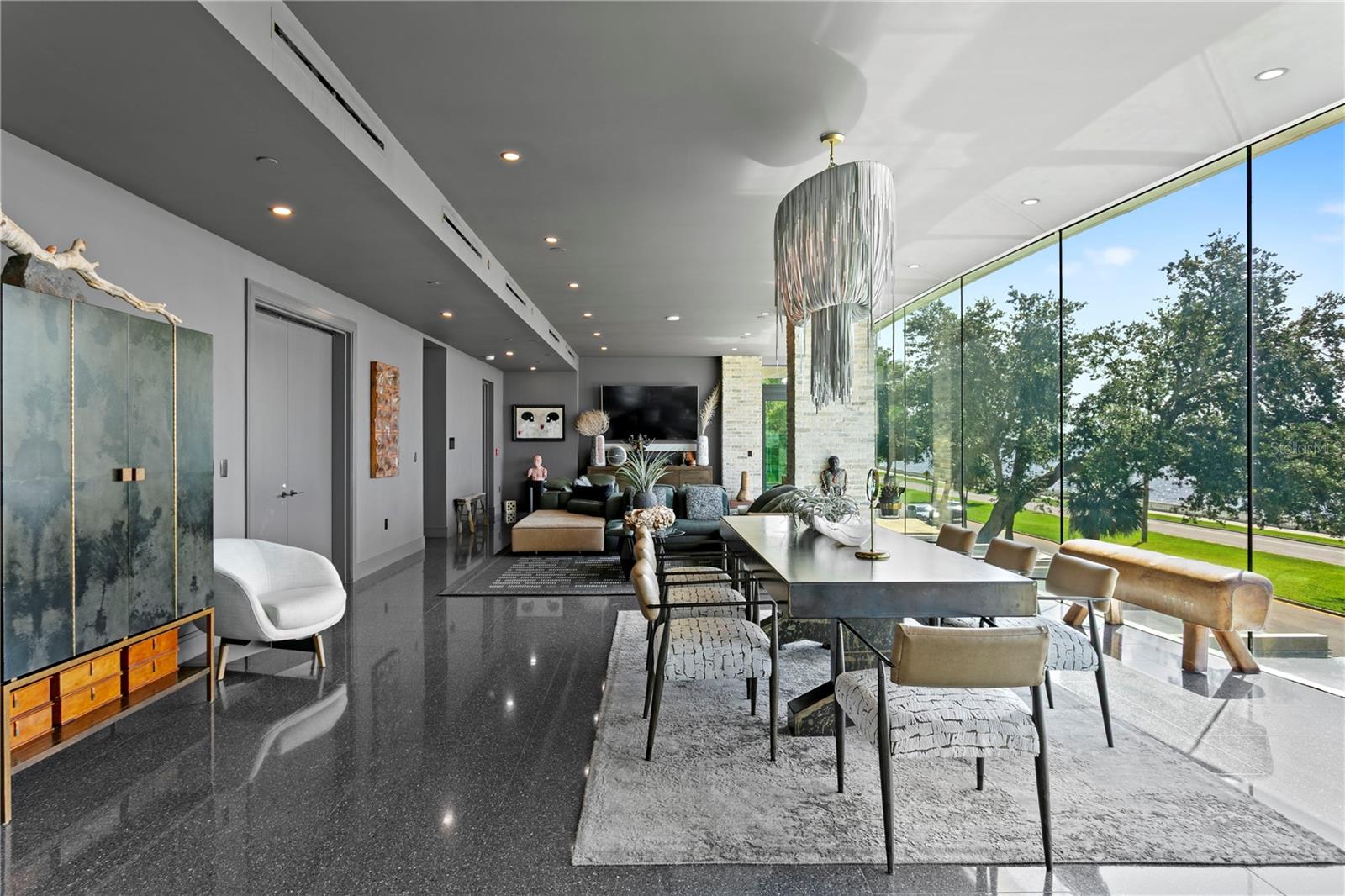 TB8390929 Property Photo