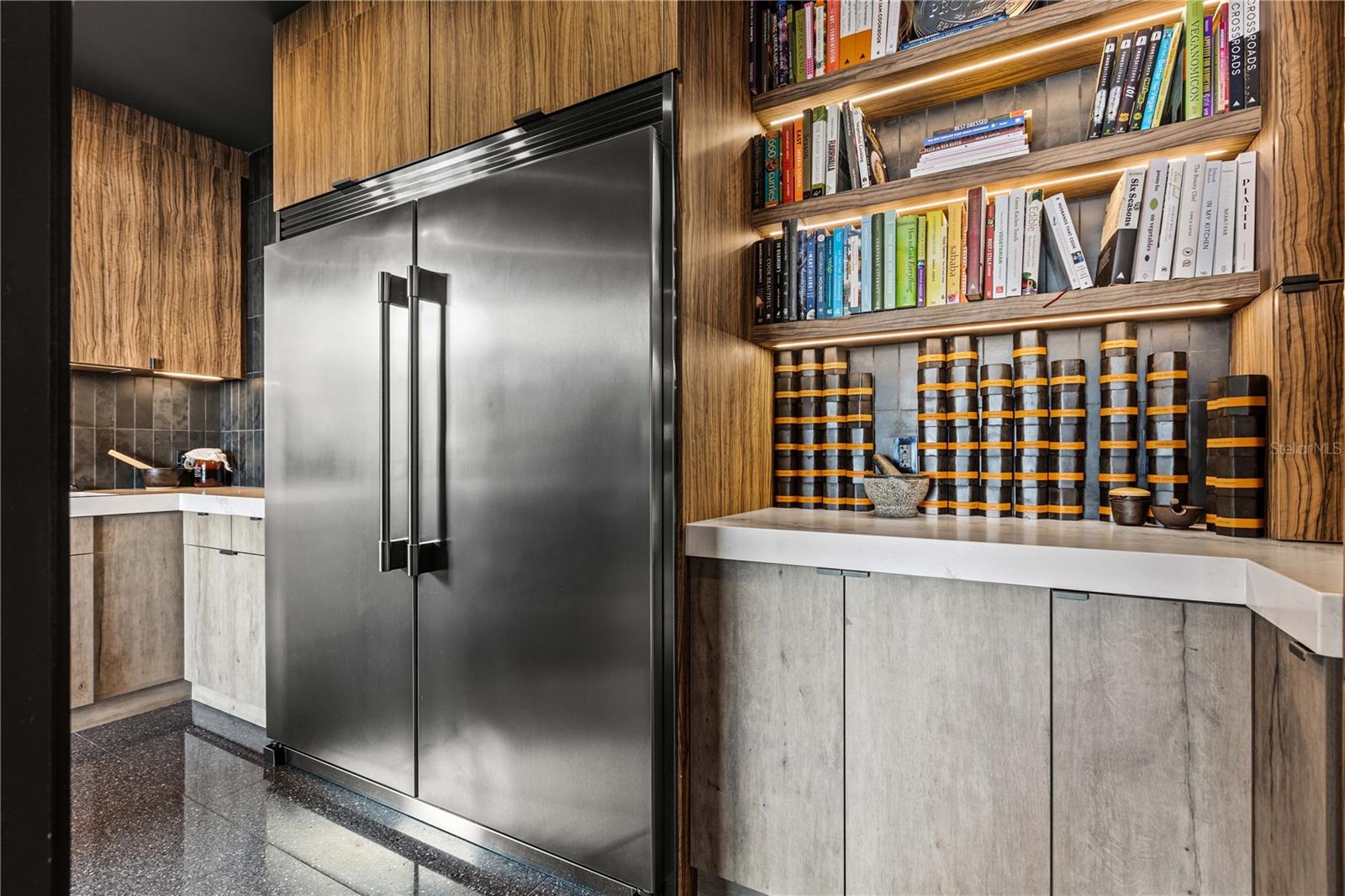 TB8390929 Property Photo