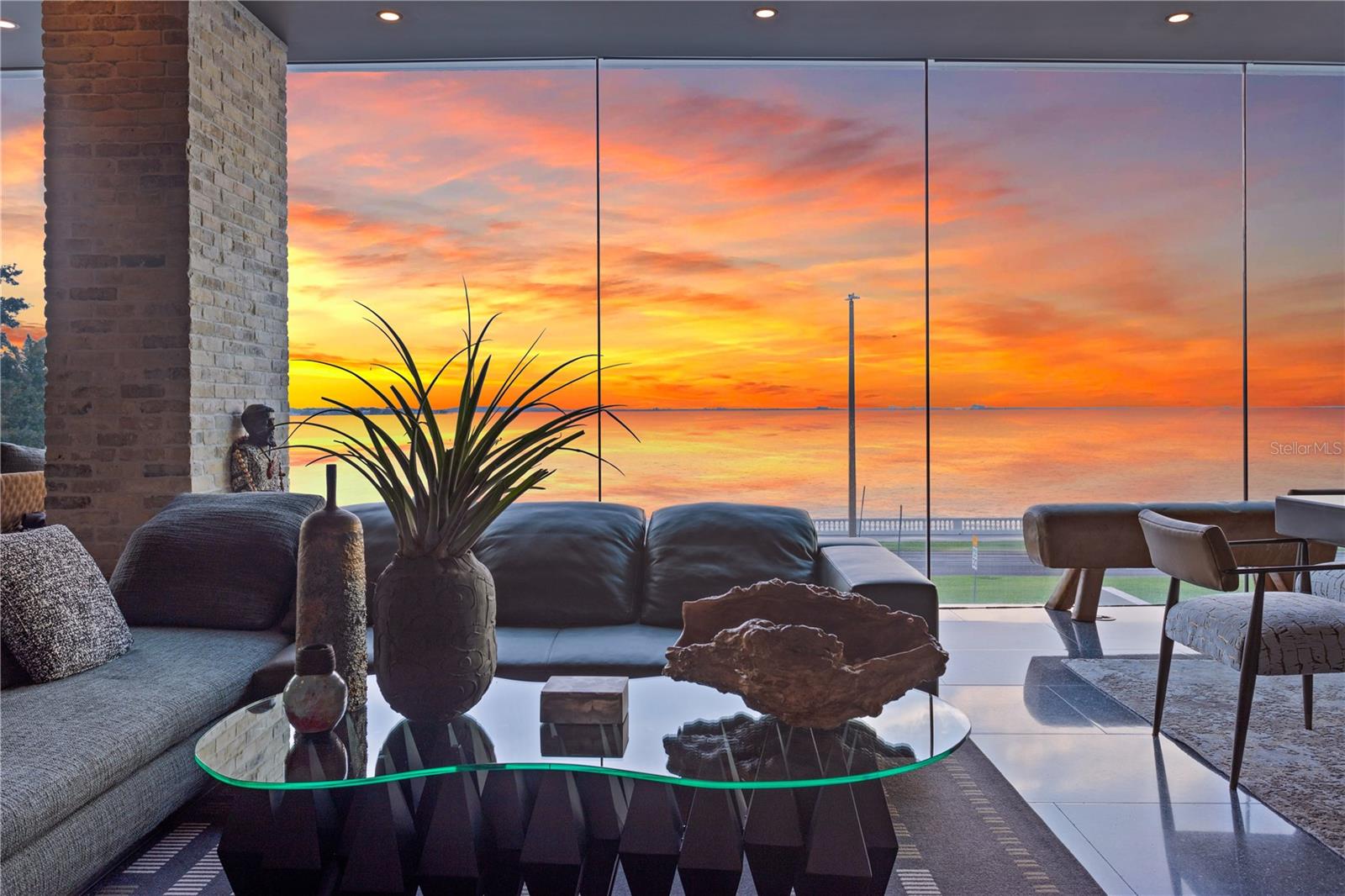 TB8390929 Property Photo