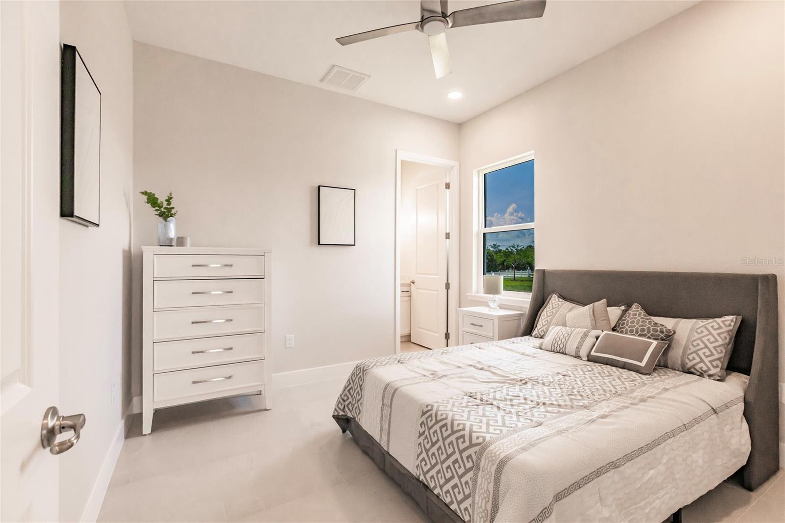 5061 COLLINGSWOOD BLVD, PORT CHARLOTTE, FL, 33948