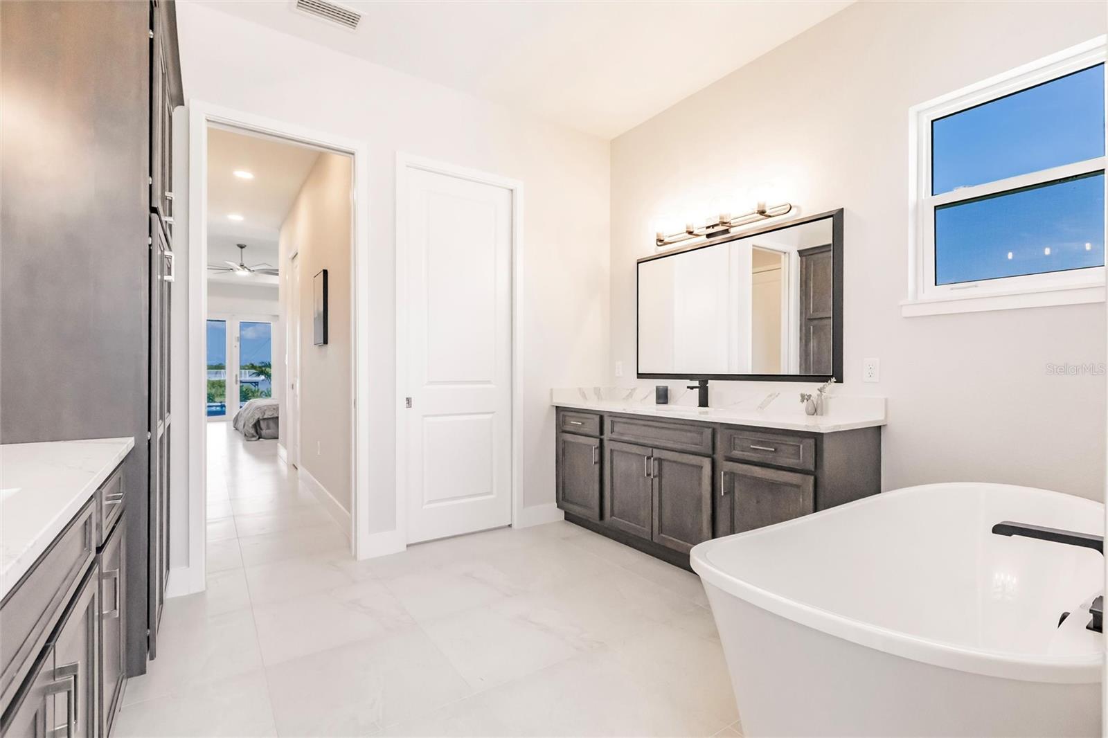 5061 COLLINGSWOOD BLVD, PORT CHARLOTTE, FL, 33948