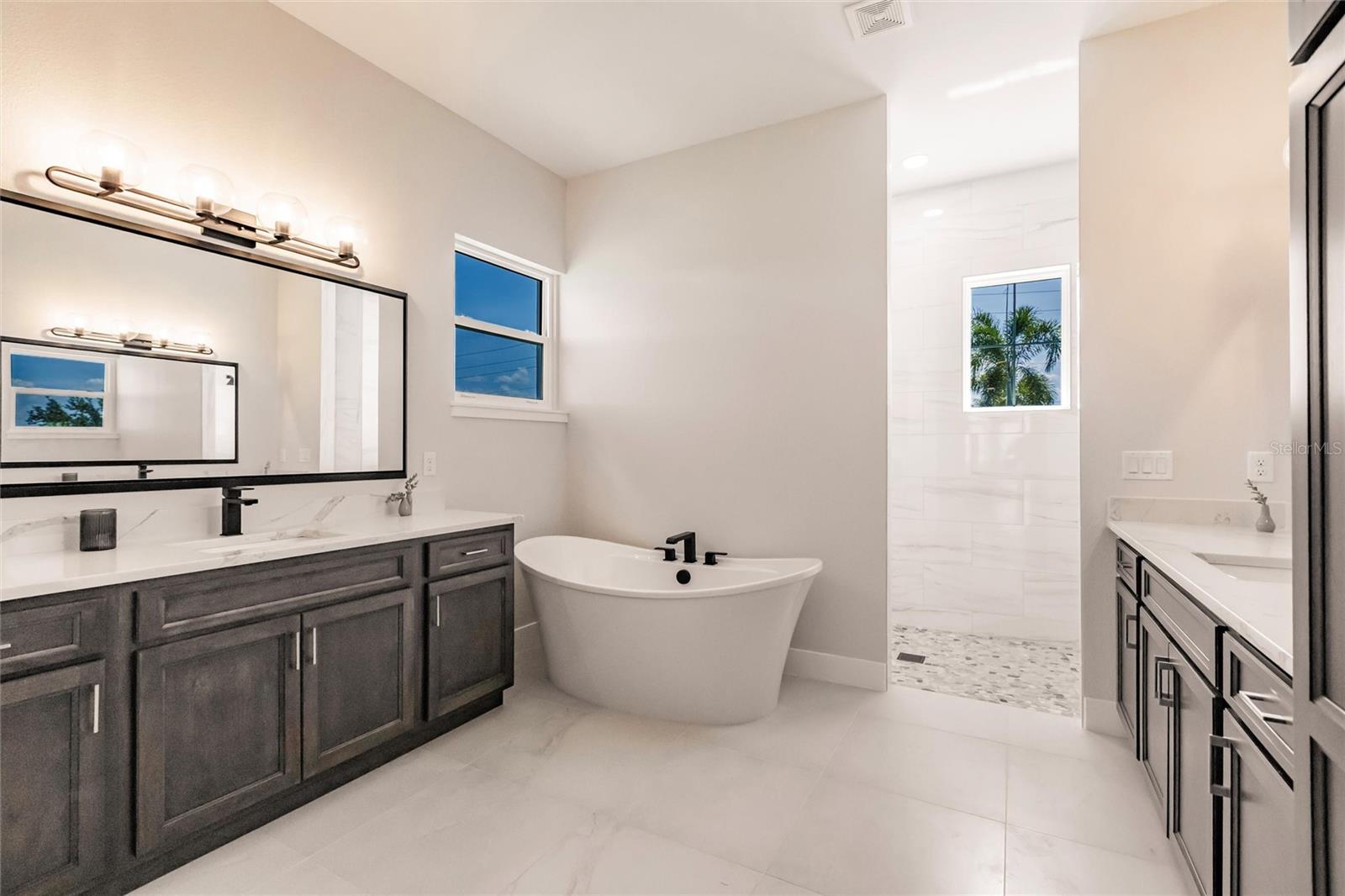 5061 COLLINGSWOOD BLVD, PORT CHARLOTTE, FL, 33948