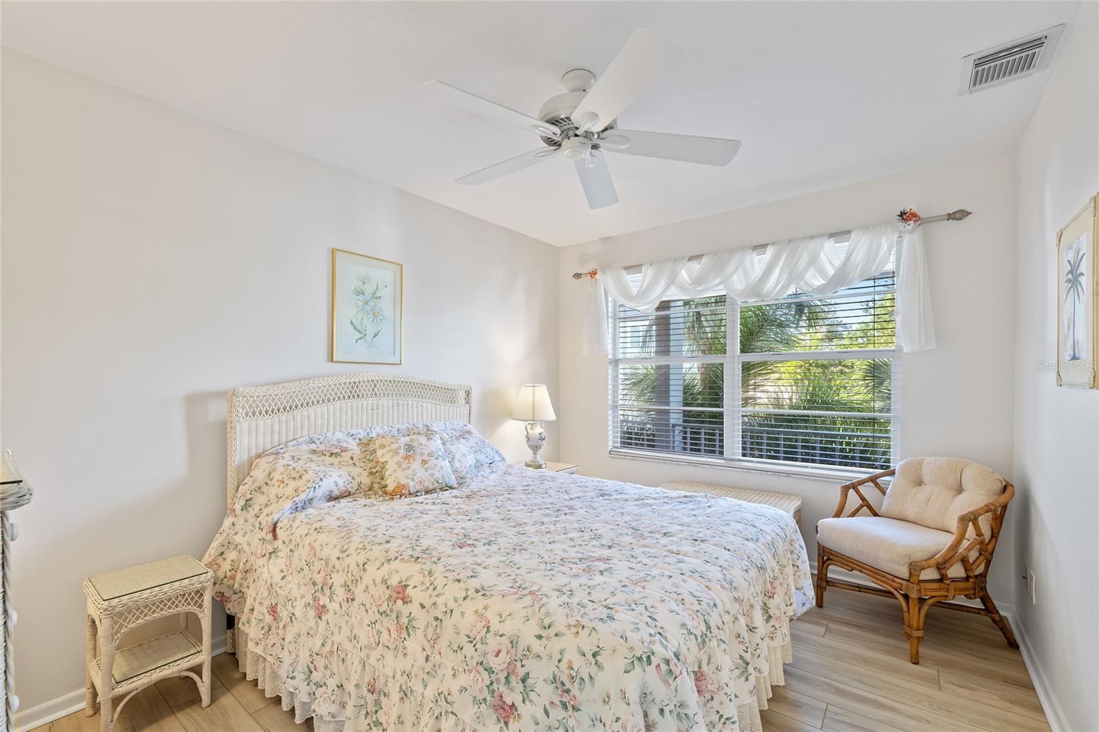 4310 FALMOUTH DR #307, LONGBOAT KEY, FL, 34228