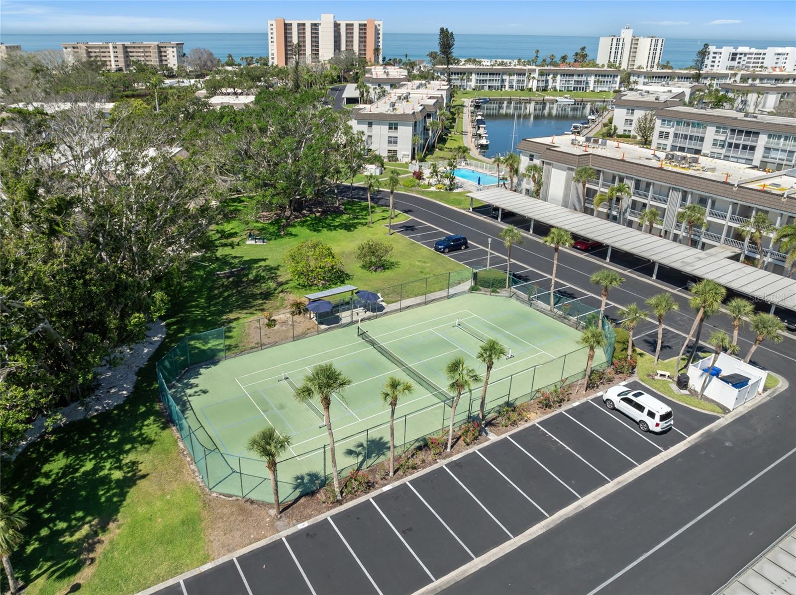 4310 FALMOUTH DR #307, LONGBOAT KEY, FL, 34228