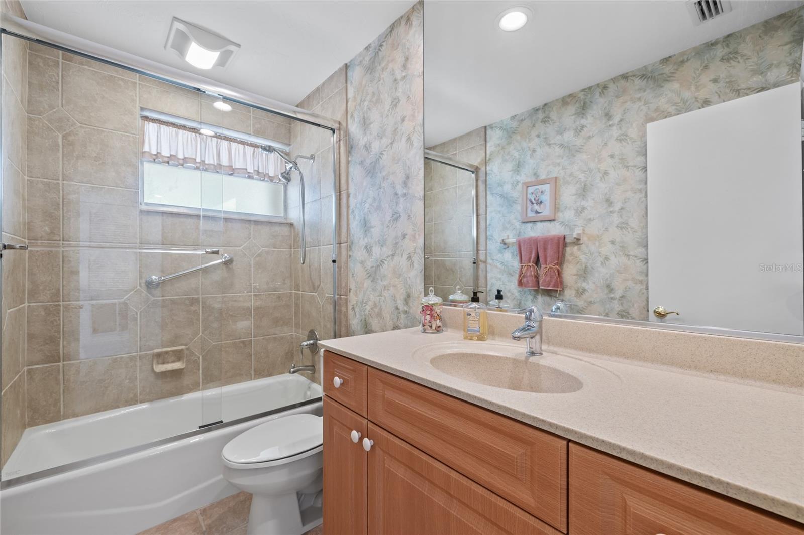 4310 FALMOUTH DR #307, LONGBOAT KEY, FL, 34228