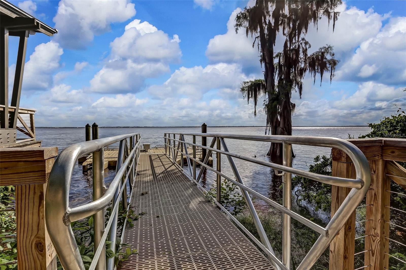 356 WATERFRONT DR, ST JOHNS, FL, 32259