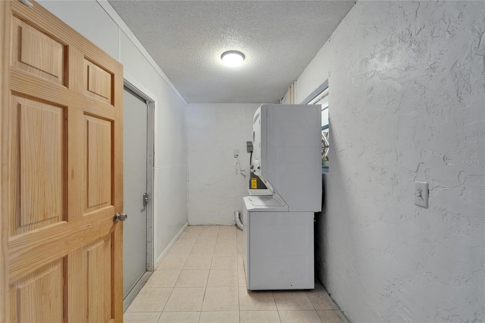 1813 ALLEGHENY DR, SUN CITY CENTER, FL, 33573