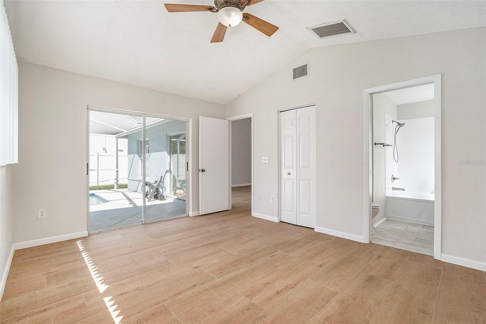 11222 CLAYRIDGE DR, TAMPA, FL, 33635