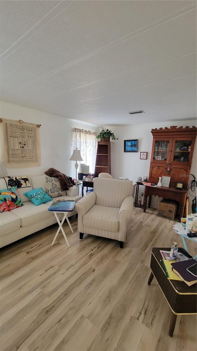 C7510571 Property Photo