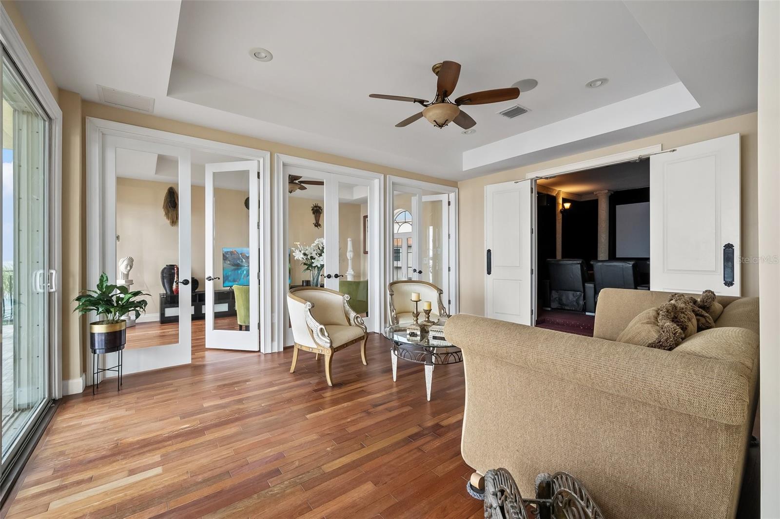 TB8391162 Property Photo