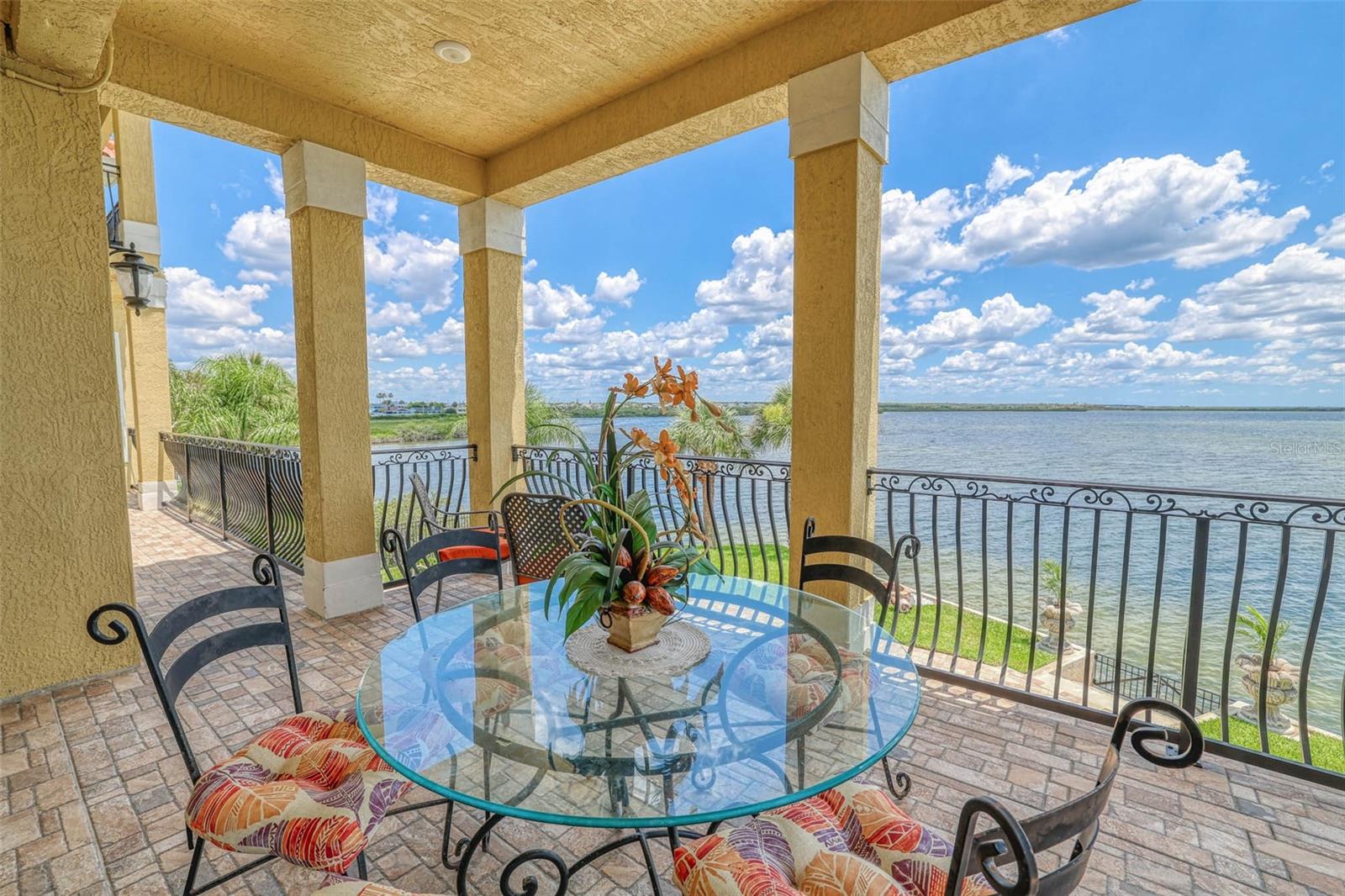 TB8391162 Property Photo