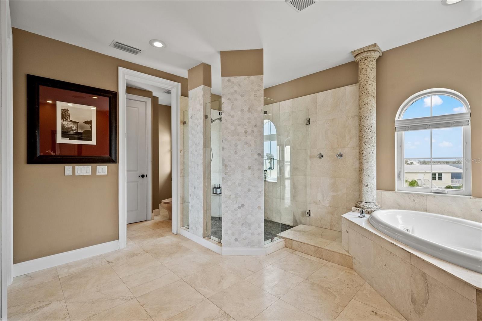 TB8391162 Property Photo