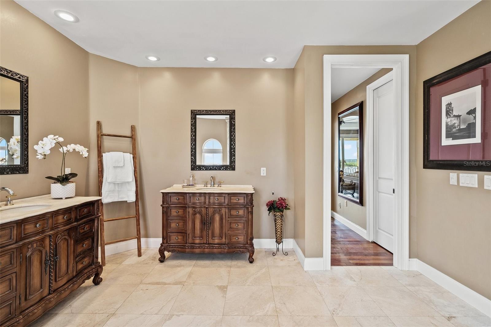 TB8391162 Property Photo