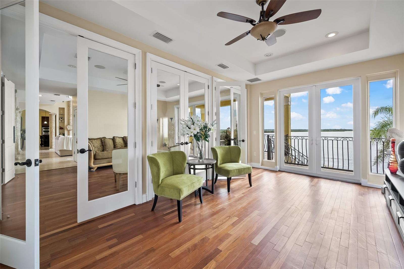 TB8391162 Property Photo