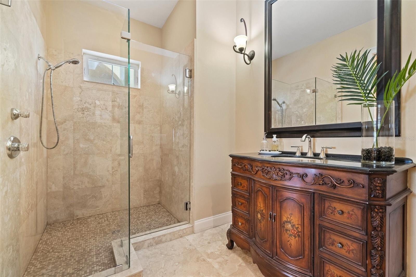 TB8391162 Property Photo