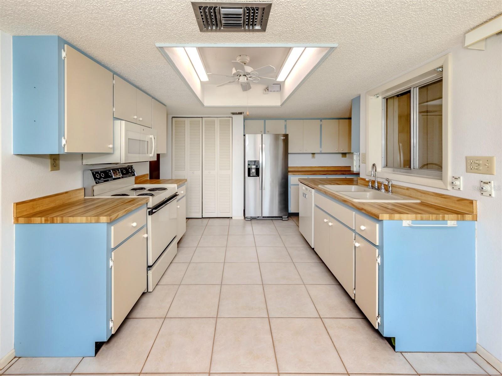 1240 LUCAYA AVE, VENICE, FL, 34285