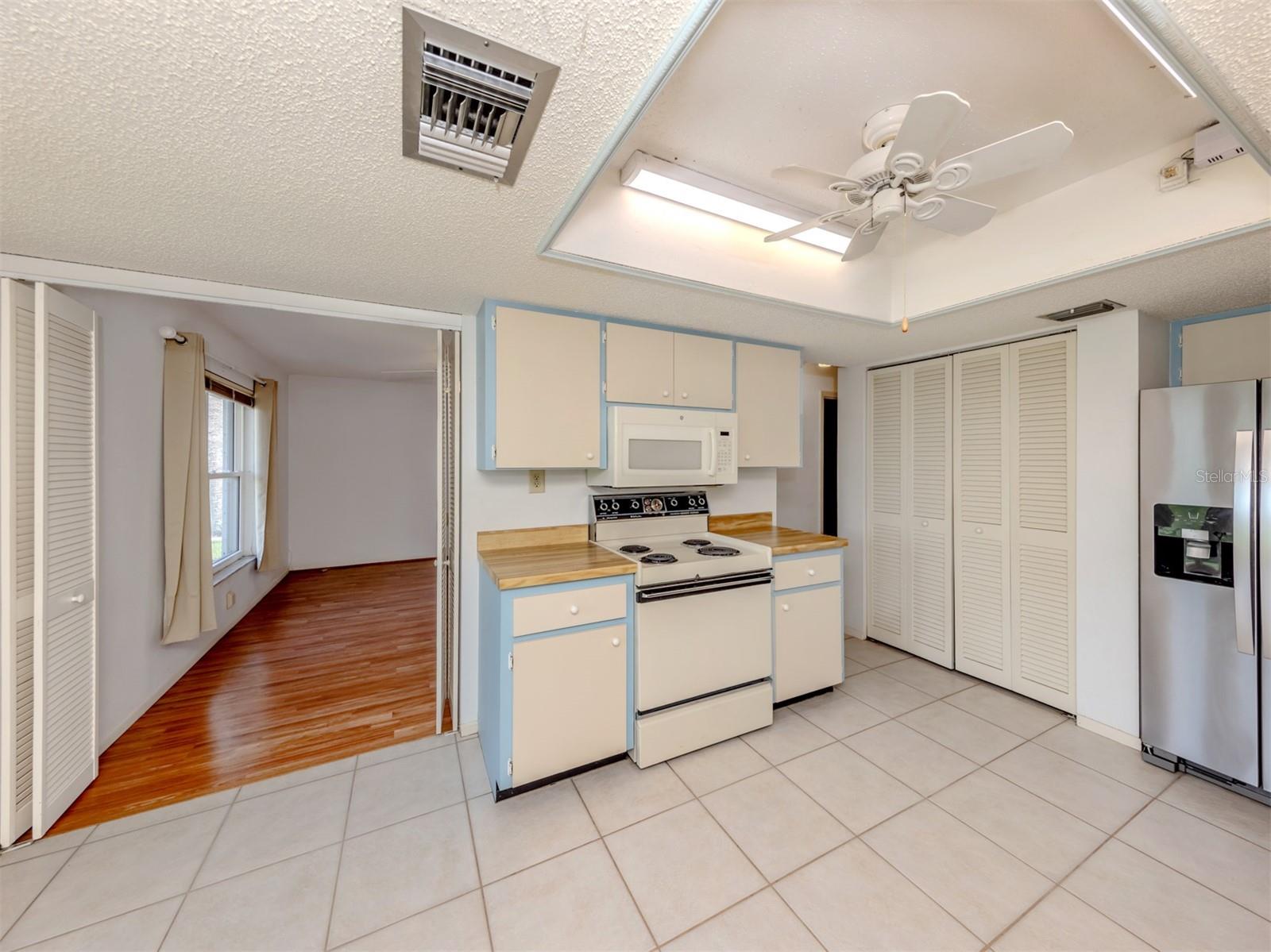 1240 LUCAYA AVE, VENICE, FL, 34285