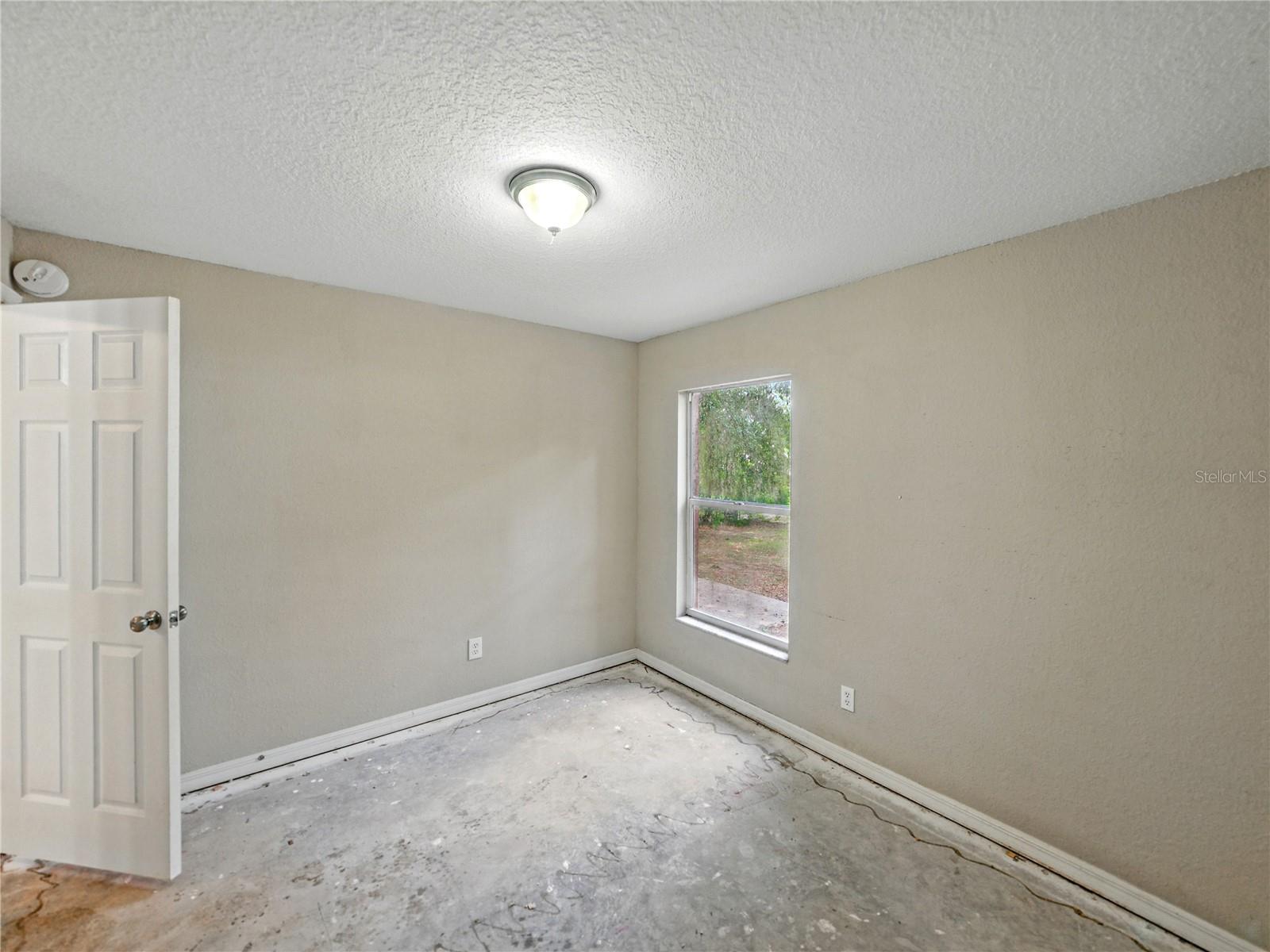 829 N LAKE AVE, LAKELAND, FL, 33801