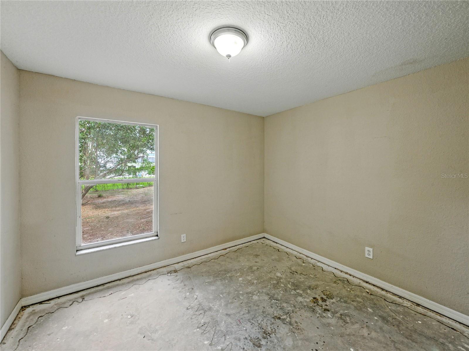 829 N LAKE AVE, LAKELAND, FL, 33801