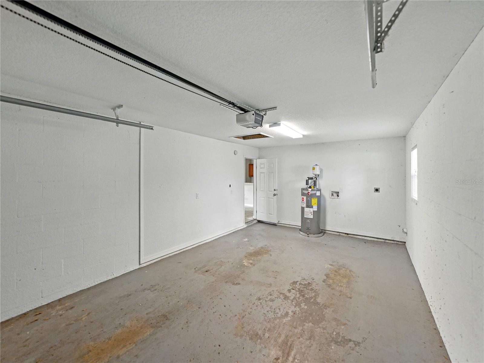 829 N LAKE AVE, LAKELAND, FL, 33801