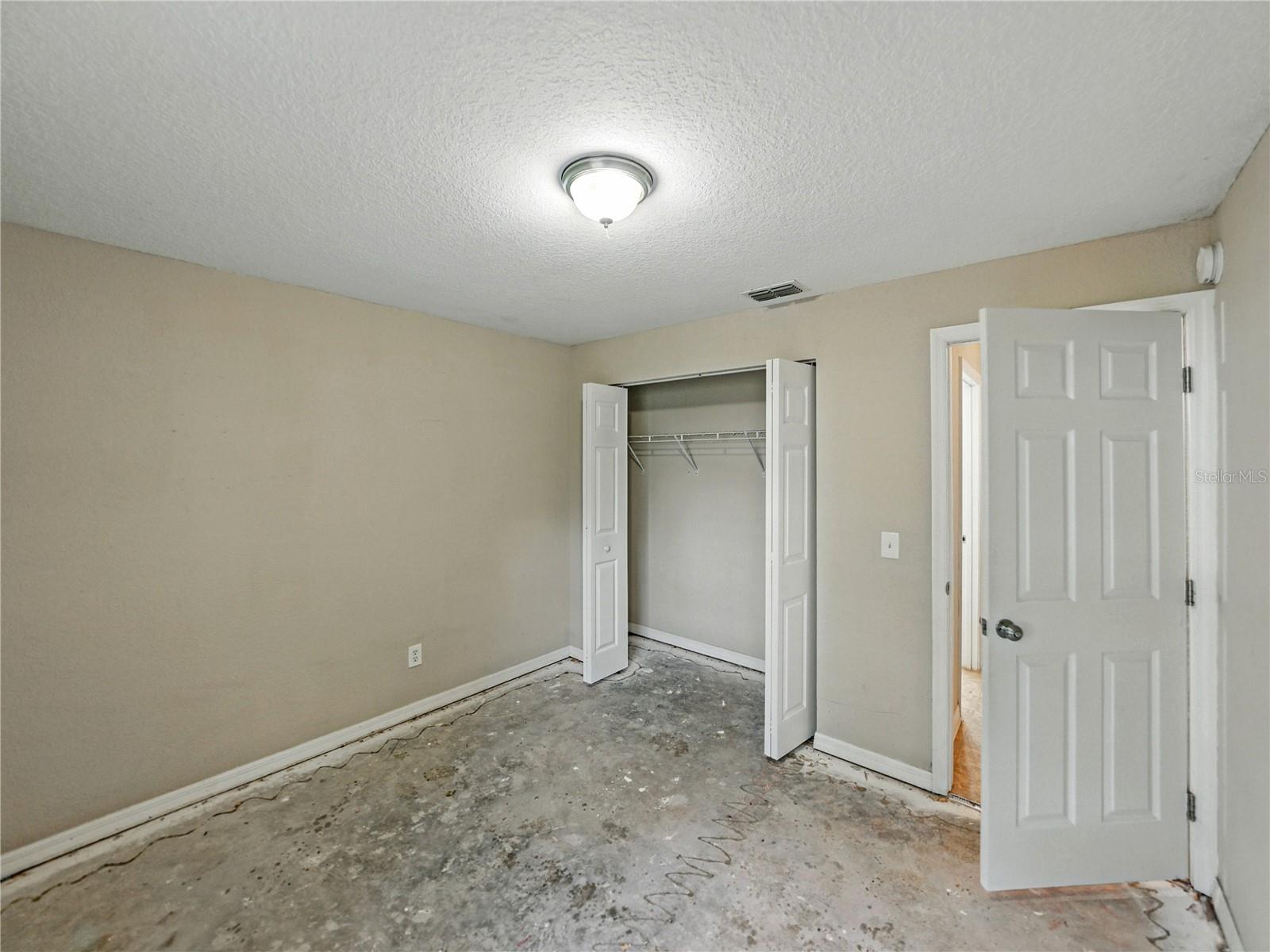 829 N LAKE AVE, LAKELAND, FL, 33801