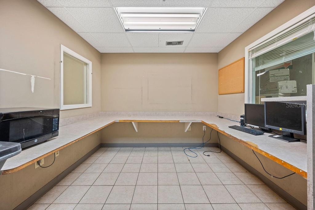 1225 N COMBEE RD, LAKELAND, FL, 33801