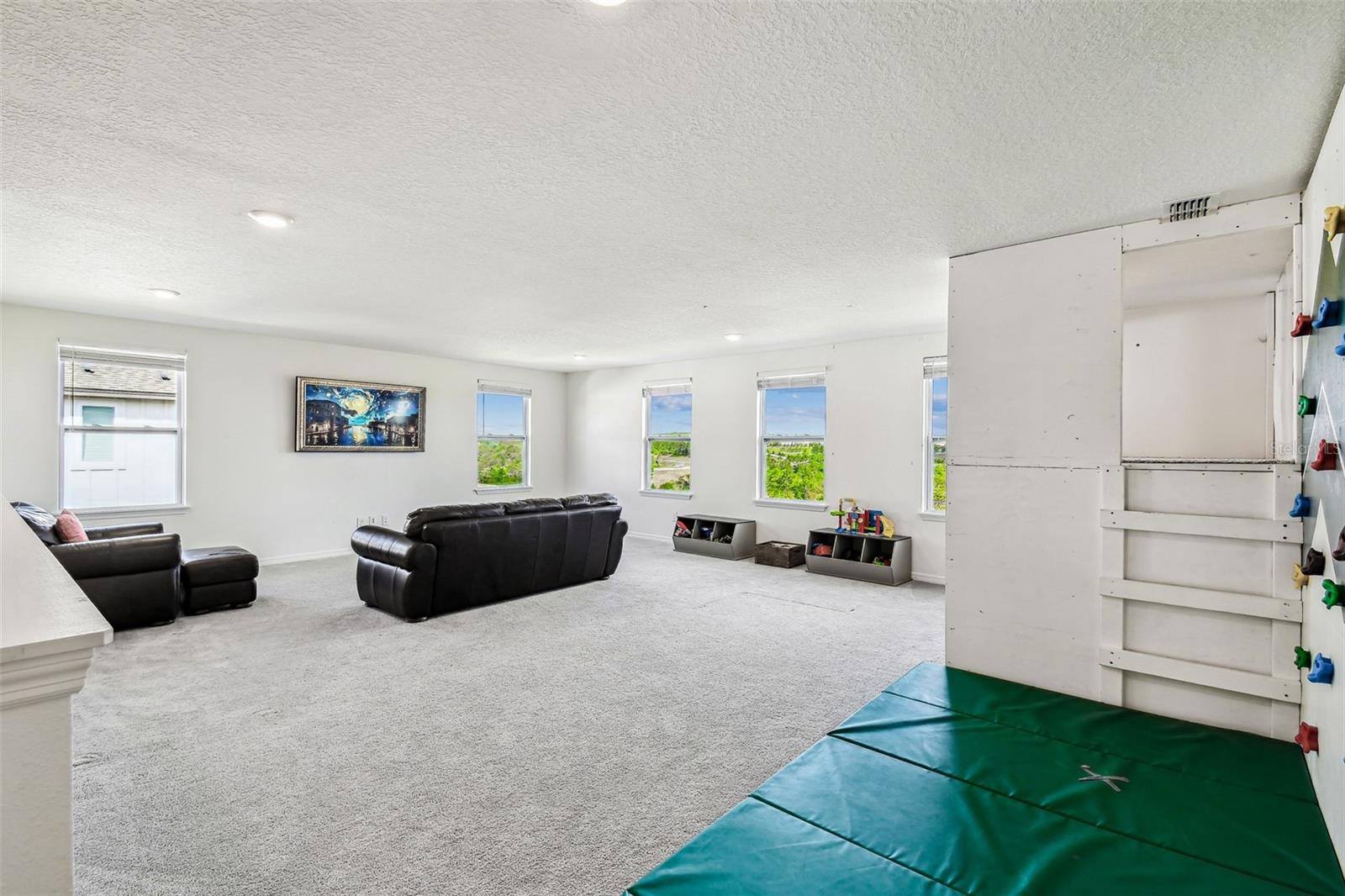 2350 GOLD DUST DR, CLERMONT, FL, 34715