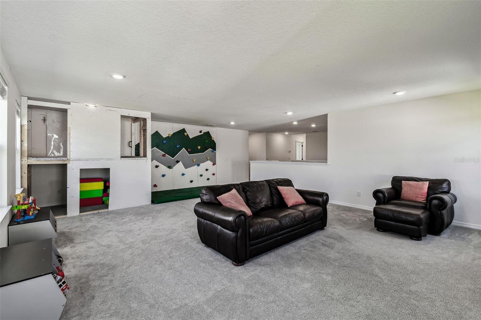 2350 GOLD DUST DR, CLERMONT, FL, 34715