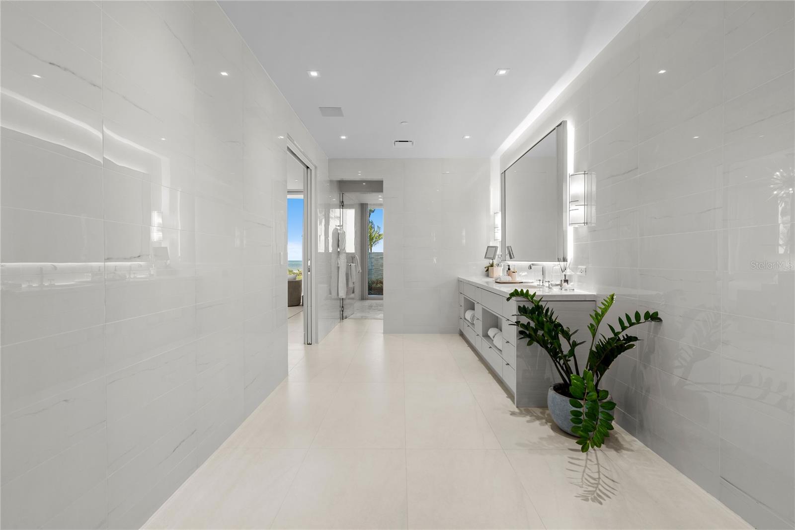 PR9113943 Property Photo