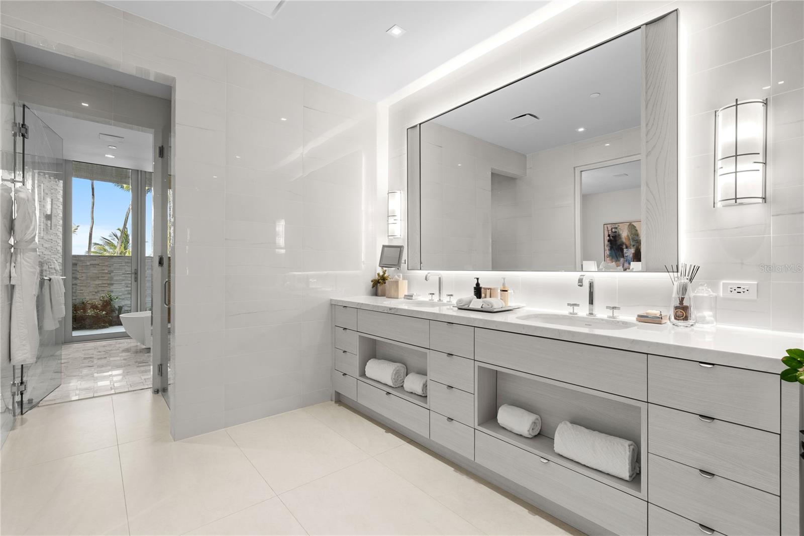 PR9113943 Property Photo