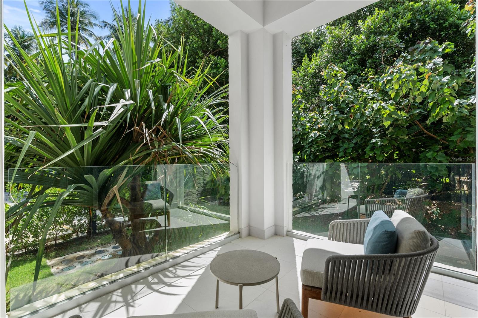 PR9113943 Property Photo