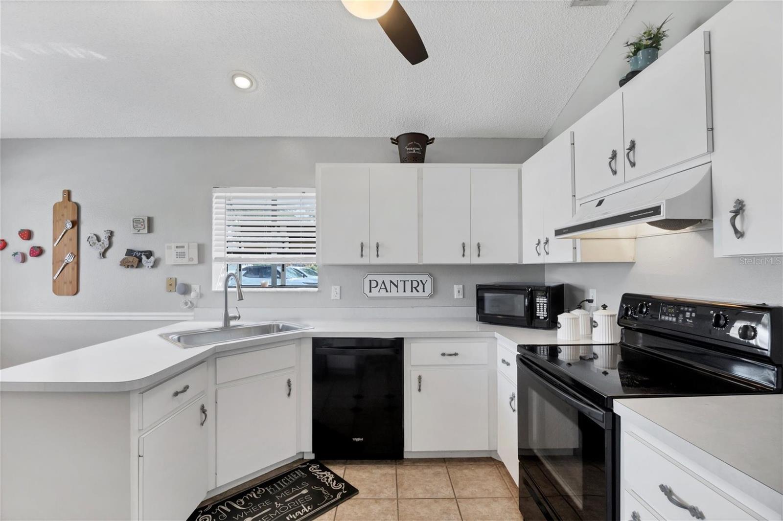 1451 FAWNWOOD CIR, SARASOTA, FL, 34232