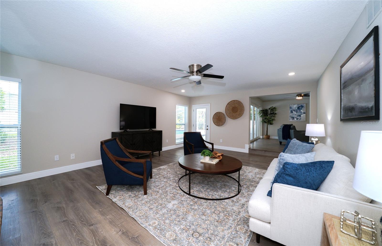 415 MISSION HILLS AVE, TAMPA, FL, 33617